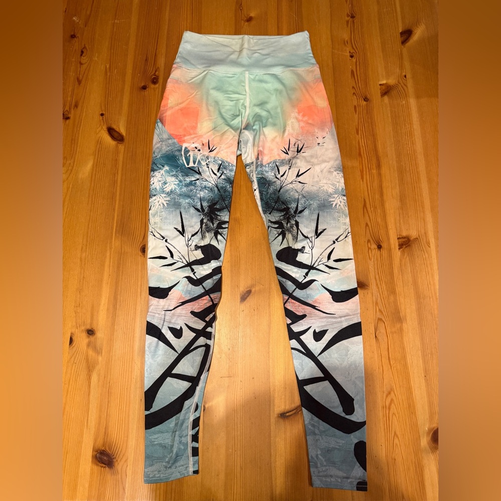 Icelantic Skis x WSI Printed Leggings